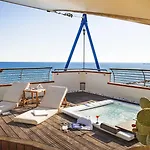 Hotell Grand Diana Majestic 4*