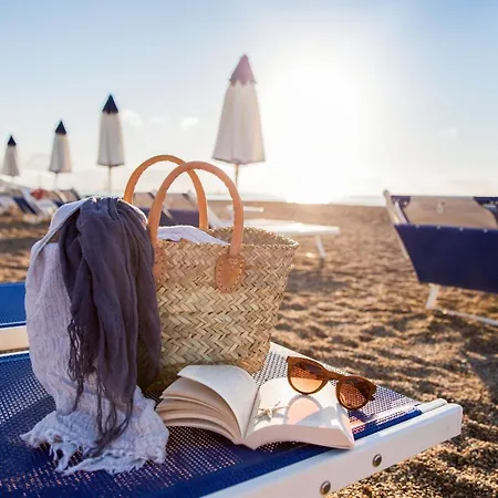 Hotel Grand Diana Majestic 4*