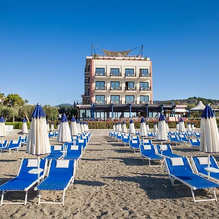 Hotel Grand Diana Majestic