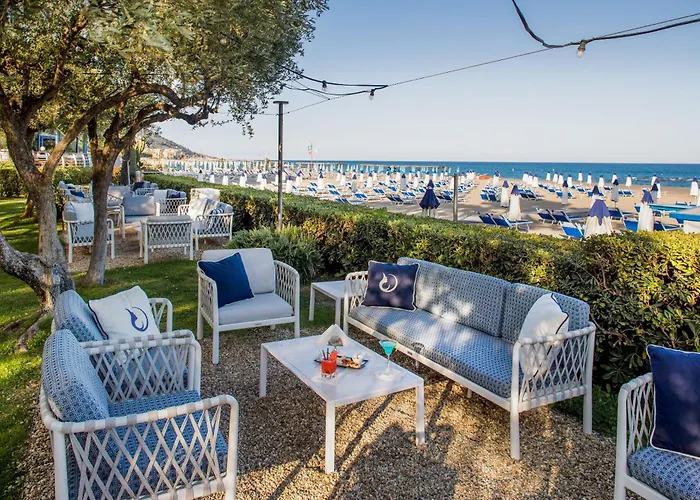 Hotel Grand Diana Majestic 4*