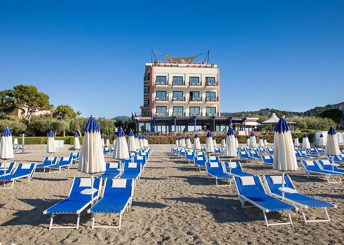 Hotel Grand Diana Majestic