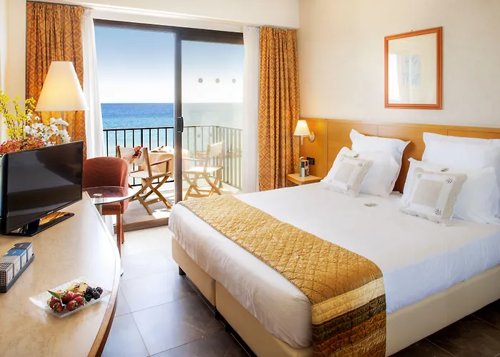 Hotel Grand Diana Majestic 4*