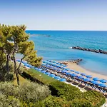 Hotel Grand Diana Majestic 4*