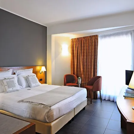 Ξενοδοχείο Grand Diana Majestic 4*