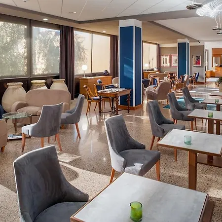 Ξενοδοχείο Grand Diana Majestic 4*
