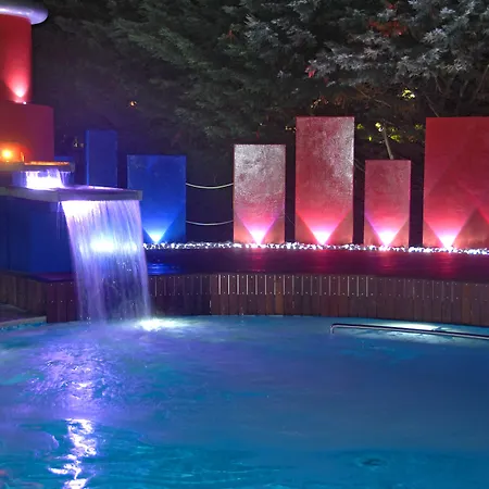 Hotel Grand Diana Majestic