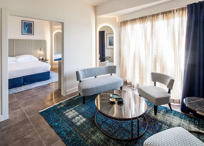 מלון Grand Diana Majestic 4*