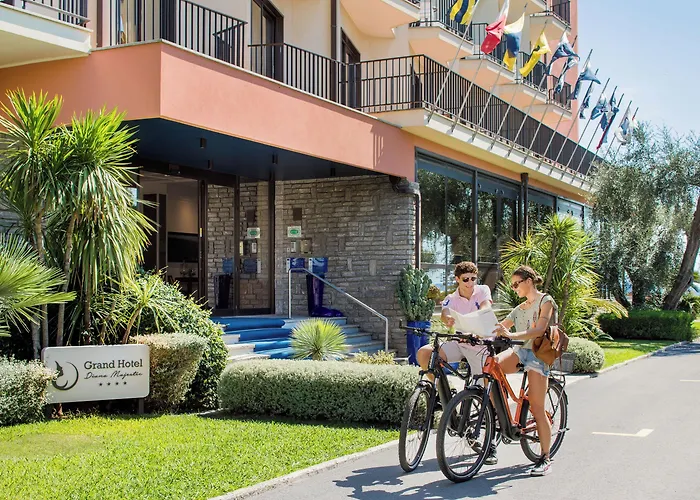فندق جراند ديانا ماجستيك دْيانو مارينا